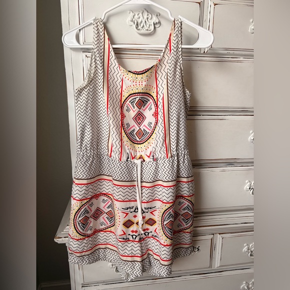 Romper - Picture 2 of 6